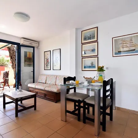 Beach House Apartamento *