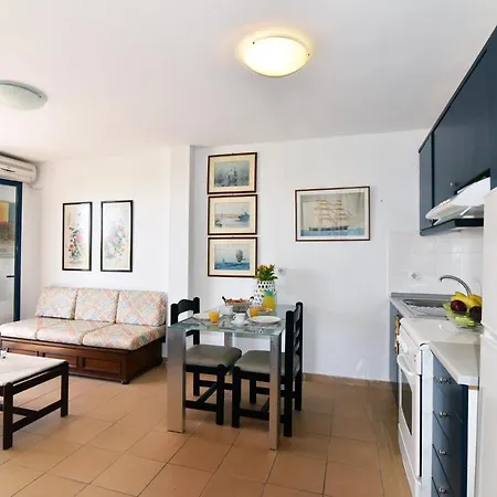 Beach House Apartment *